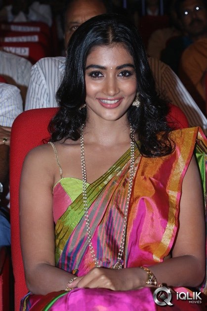 Pooja-Hegde-at-Oka-Laila-Kosam-Audio-Launch